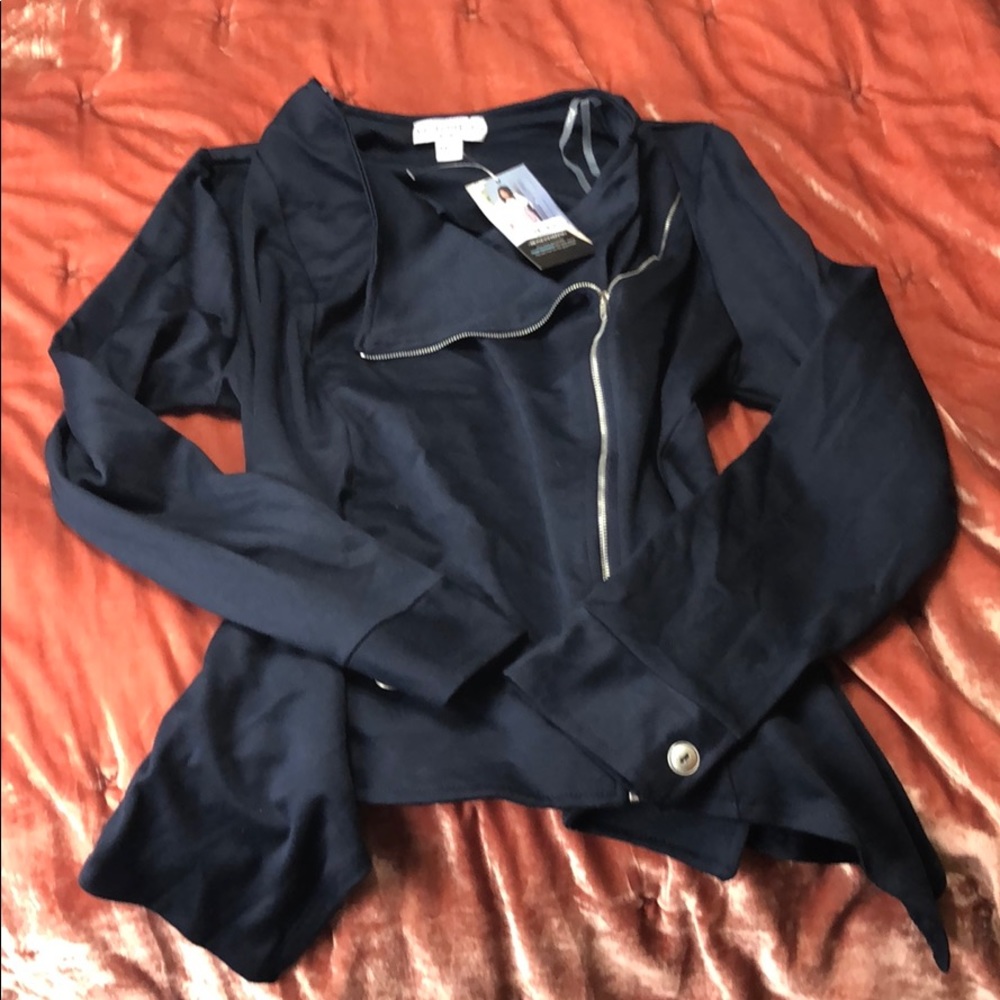Zipper front light coat